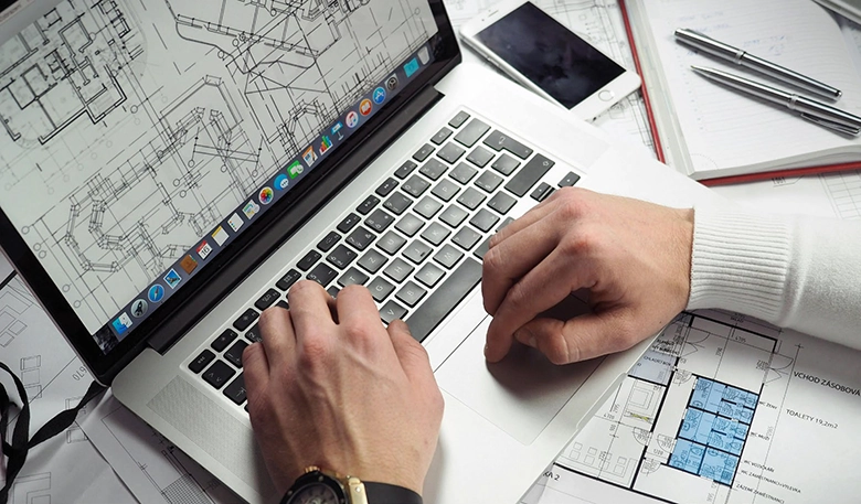 Laptop – IT-Projektumsetzung